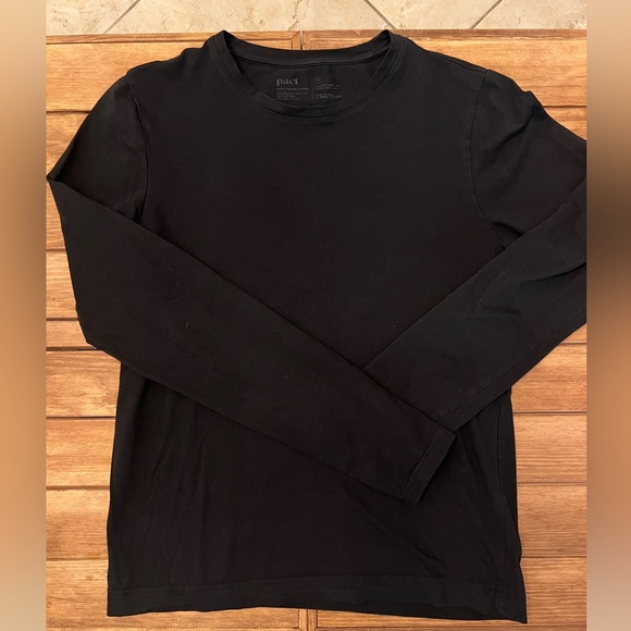 SOLD 

‼️NWOT: Pact Organic Cotton Men’s Cool Stretch Black Long Sleeve - M - Picture 3 of 5